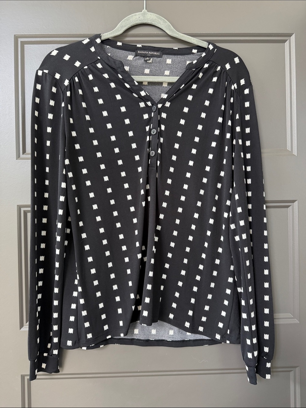 Banana Republic Black and White Long-Sleeve Henley Blouse